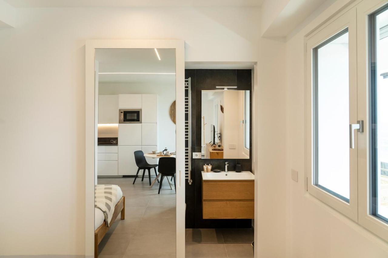 Gentile 46 Blu Luxury Flat Lejlighed Bari Eksteriør billede